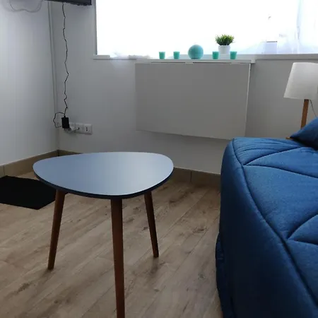Studio Cosy - Proche Gare & Centre-Ville - Stationnement - Cour Interieure Table & Chaises Saint-Brieuc Exterior foto