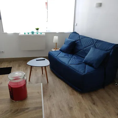 Studio Cosy - Proche Gare & Centre-Ville - Stationnement - Cour Interieure Table & Chaises Saint-Brieuc Exterior foto