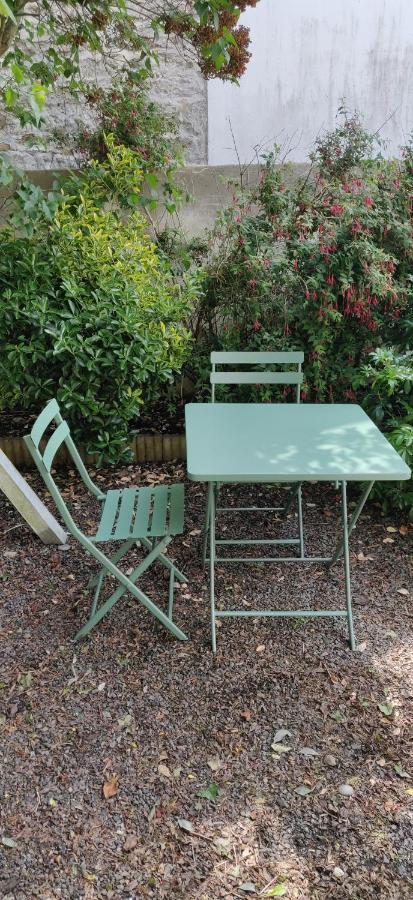 Cosy - Proche Gare & Centre-ville - Stationnement - Cour Interieure Table & Chaises *